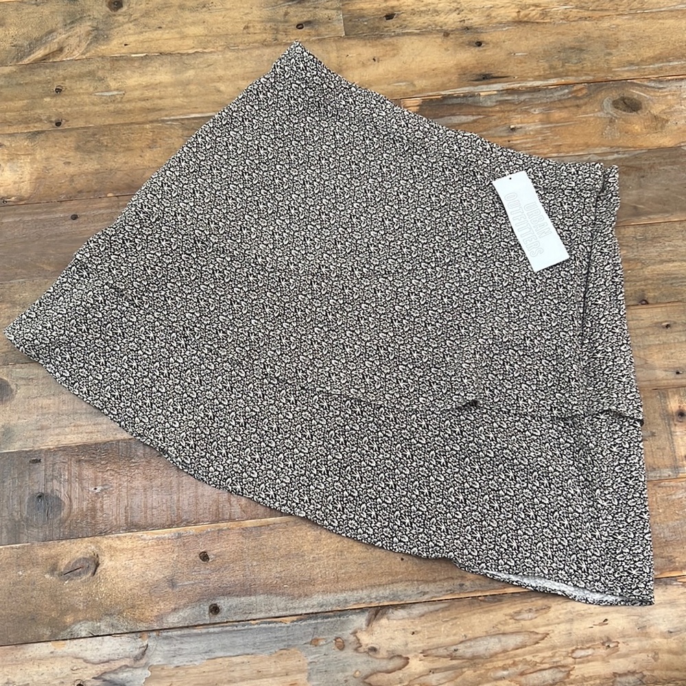 UO tiered mini skirt NWT